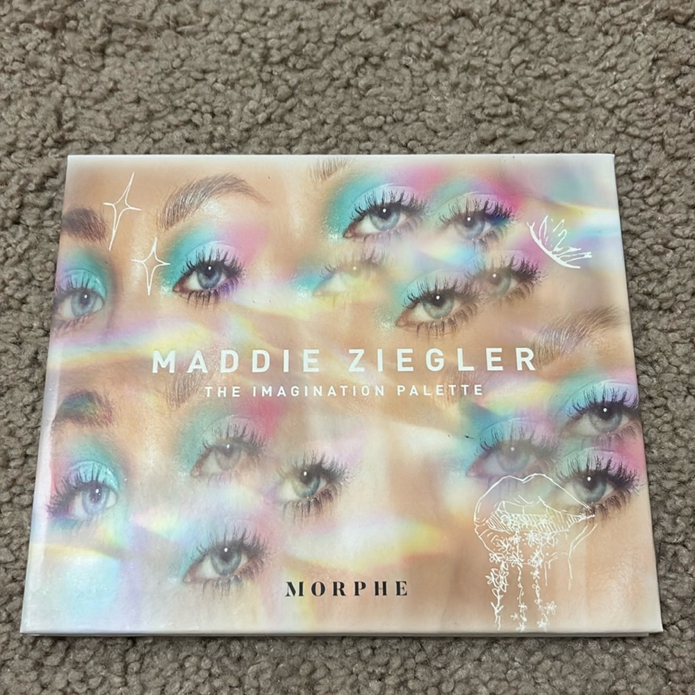 Maddie Ziegler x Morphe The Imagination Eyeshadow Palette
